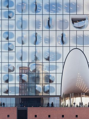 Elbphilharmonie Hamburg (2001–16), Herzog & de Meuron. Photo: © Iwan Baan