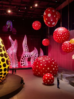 Yayoi Kusama exhibition in Manchester