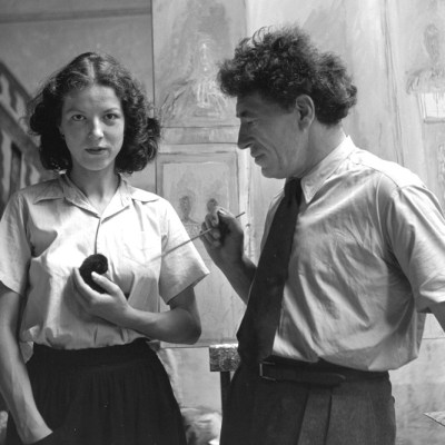 Annette and Alberto Giacometti in the studio (1951), Alexander Liberman. Image: © Archives Fondation Giacometti