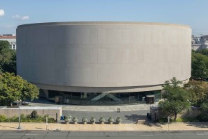 How the Hirshhorn Museum stays ahead of the curve