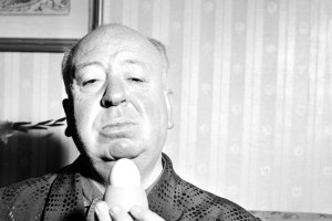 On the eggcentricities of Hitchcock and Dalí