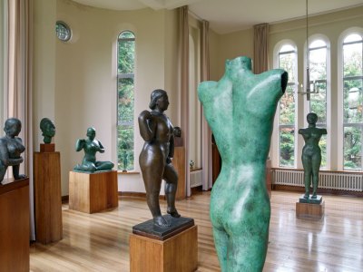 The sculptor who brought modernism to the edge of Richmond Park