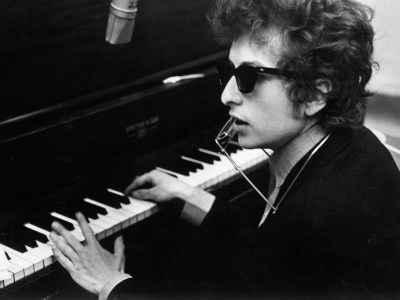 Bob Dylan in incognito mode