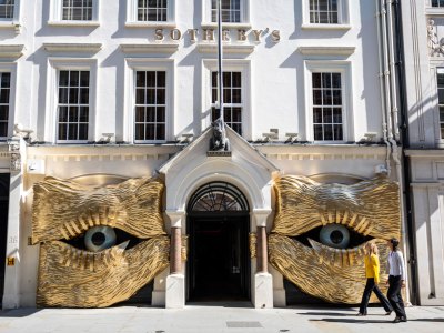 In the art market IRL still beats URL