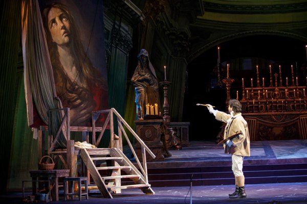 When art takes to the stage