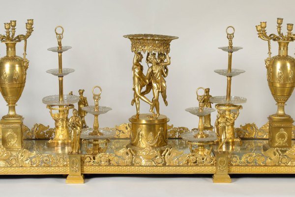 The evolution of the surtout de table