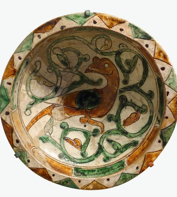 The forgers who remade Islamic ceramics
