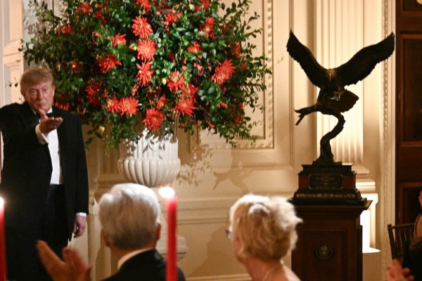 Diplomacy takes flight at the White House