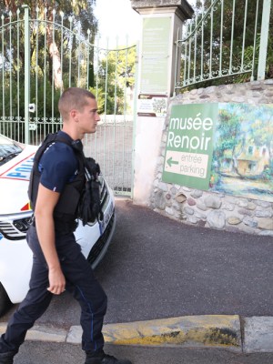 Two Renoir paintings stolen from French museum