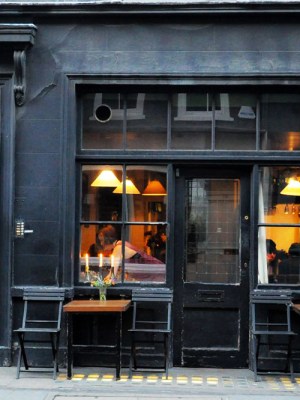 At Andrew Edmunds, artistic gossip is always on the menu